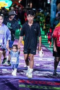 BIB: 
                            <button type="button" onclick="openModal(26351185)" class="btn btn-primary btn-sm float-right btn-popup" data-toggle="modal" data-target=".modal-high-quality">
                        <i class="fas fa-shopping-cart"></i> Add to Cart
                    </button>
                                            <button type="button" onclick="isThisMe(26351185, true)" class="btn btn-success btn-sm float-right btn-popup btn-isme hidden" data-toggle="tooltip" data-placement="bottom" title="นี่คือรูปของคุณใช่ไหม คลิกที่นี่เพื่อเอาเข้าอัลบั้ม">
                        <i class="fas fa-plus"></i> Add to album
                    </button>
                    <button type="button" onclick="isThisMe(26351185, false)" class="btn btn-warning btn-sm float-right btn-popup btn-isnotme hidden">
                        <i class="fas fa-ban"></i> Remove from album
                    </button>